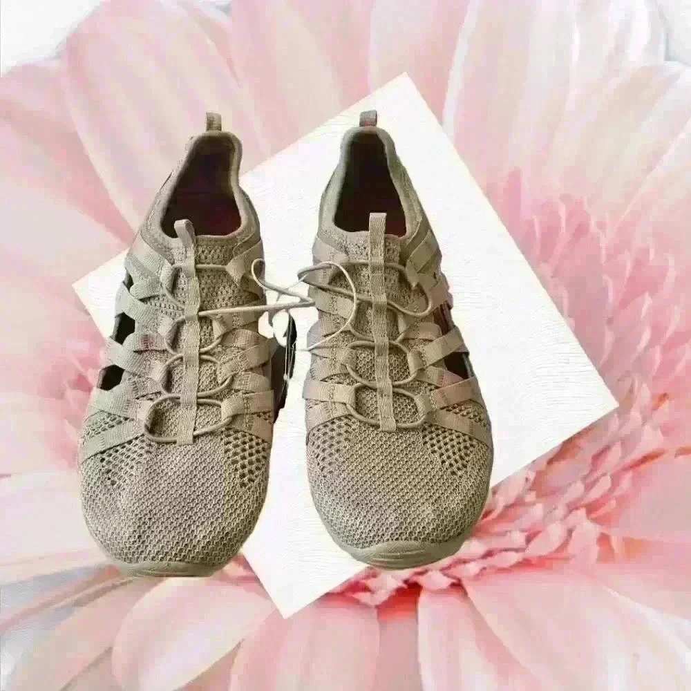 Skechers Relaxed Fit Reggae Fest 2.0 Happy Getaway Women's Shoe Size 10
